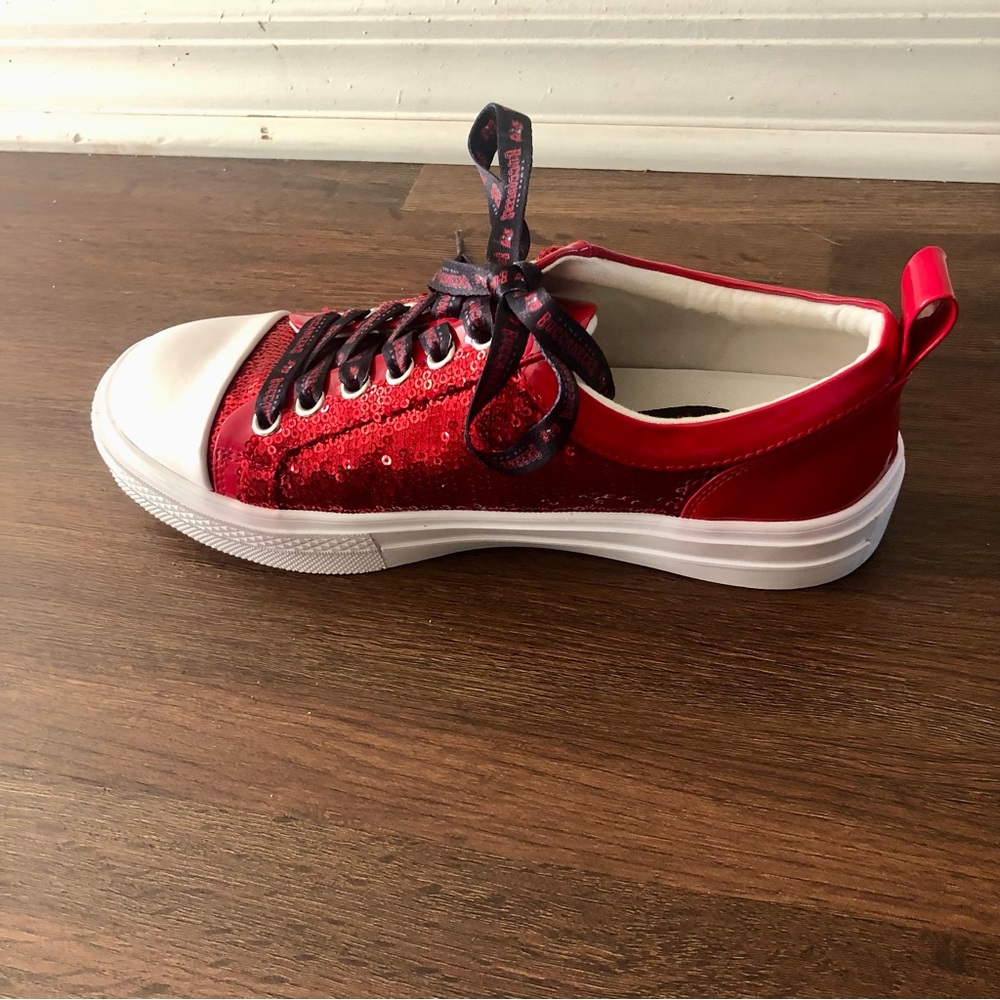 Women’s Cuce Red Tampa Bay Buccaneers Sequin Sneakers White Soles NFL New Size 8 - Picture 8 of 13